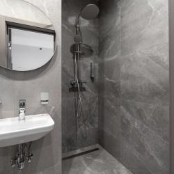 Номер полулюкс семейный (мансарда)