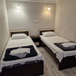 2-комнатные апартаменты стандарт с 2 односпальными и 1 двуспальной кроватью
