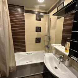 Фото Апартаменты на Крылова 36