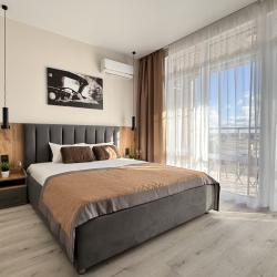 Номер комфорт с 1 двуспальной кроватью и балконом