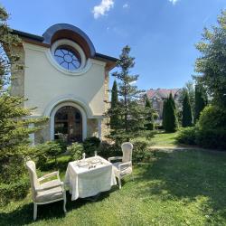 Фото Отель Aston Martin Tower ART (Астон Мартин Тауэр АРТ)