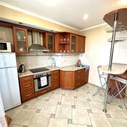 Фото Отель Flats-Line (Флэтс-Лайн) на Красноармейской 100