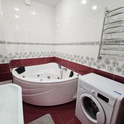 Фото Отель Просторная трехкомнатная квартира с видом на море!