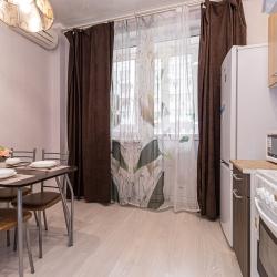 Фото Апартаменты на улице Казбекская 14