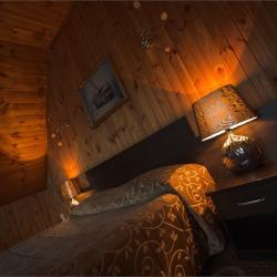 Номер студия с 1 двуспальной кроватью (мансарда)