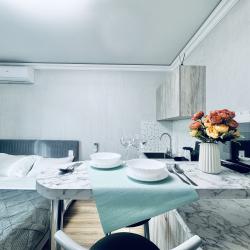 Фото Отель Vegas apartments (Вегас апартментс) на улице Бурнаковская 109