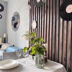 Фото Апартаменты Happy Home на улице Революционная 34