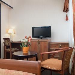 Номер стандарт с 1 двуспальной кроватью