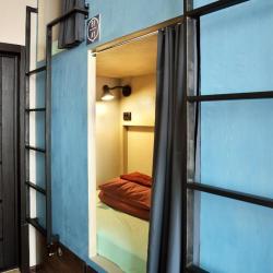 Rolling Stones hostel (Роллинг Стоунс) — de00be793796e731fad9578e93353401