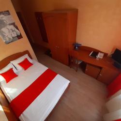 Фото Отель MAXROOMS Волга Голливуд