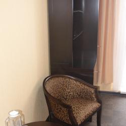 Номер стандарт с 1 односпальной кроватью с балконом