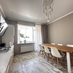 Фото Отель Просторная 3-комнатная квартира возле Кремля и Кремлевской Набережной