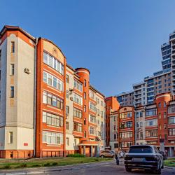 Фото Апартаменты на улице Меридианная