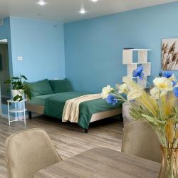 Фото Апартаменты на улице Колесова 11