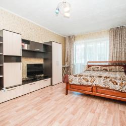 Фото Апартаменты на улице Пологая 62