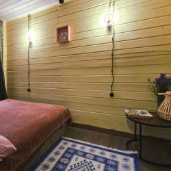 Коттедж улучшенный в Лесу