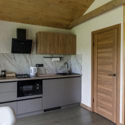 3-местный коттедж в лесу №8