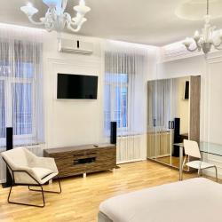 Фото Уютные апартаменты на Невском проспекте 40-42
