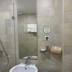 Номер стандарт с 1 двуспальной кроватью