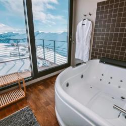 Фото Отель Quadrum Gudauri Ski & Yoga Resort (Квадрум Ски & Йога Резорт)