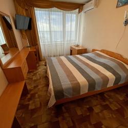 Номер стандарт с 1 двуспальной кроватью