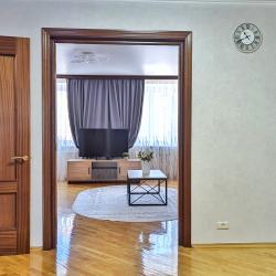 Фото Апартаменты на улице Нелюбина 25 (3)