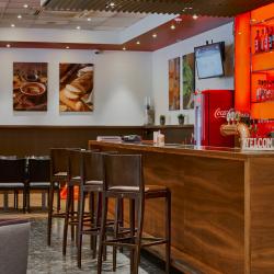 Cosmos Ekaterinburg Hotel (Космос Екатеринбург) (бывш. Park Inn by Radisson Ekaterinburg) — df16f4e4d56c993fb783e936071b68ed