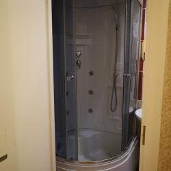 Номер стандарт с 1 двуспальной кроватью