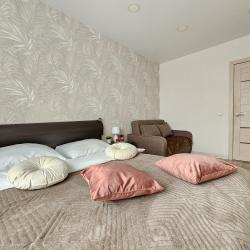 Фото Отель Живи уютно на улице Ярославская 42