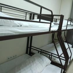 Кровать в общем номере Гранада с 2 двухъярусными кроватями (общие удобства)