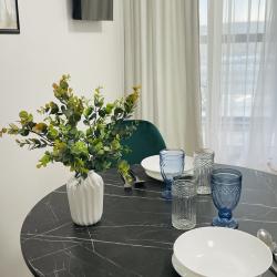 Фото Апартаменты на бульваре Новосинарский 7