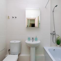 Апартаменты улучшенные Г.Пермь ул.Революции д.48б кв.24