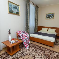 Номер стандарт с 1 двуспальной кроватью №103,201,301,303,305
