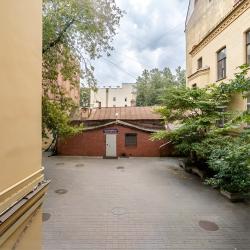 Фото Отель Метры в центре на переулке Ульяны Громовой 3