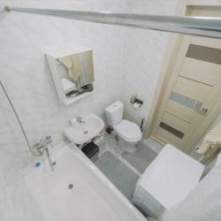 Фото Уютные апартаменты на улице Челюскинцев 27