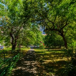 Фото Отель LetoApart (ЛетоАпарт) на улице Исаева 13