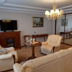 Номер люкс с 1 двуспальной кроватью