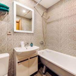 Фото Отель UyutnoEKB (УютноЕКБ) на улице Краснолесья