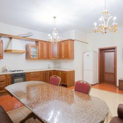 Комната стандарт с 4 односпальными кроватями (удобства на этаже)