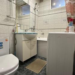 Фото Апартаменты Истомáн | Добротная Евродвушка в Центре