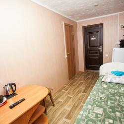 Эконом 1-местный (душ на этаже общий)