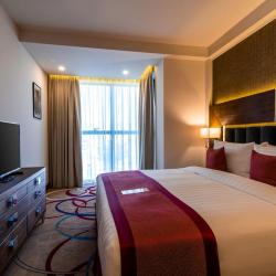 Фото Отель Ramada Hotel & Suites by Wyndham Yerevan (Рамада Виндхэм )