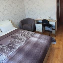 Номер стандарт с 1 двуспальной кроватью