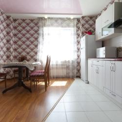 Фото Отель Уютный дом на площади Карла Маркса