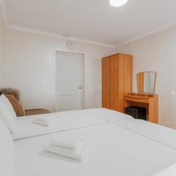 Фото Отель Зеленый попугай