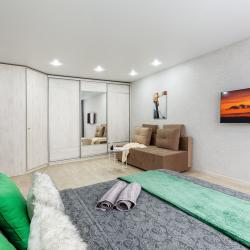 Фото Апартаменты на улице Баженова 1