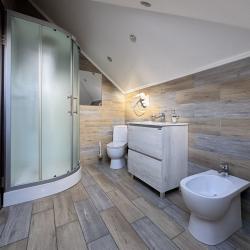 Номер стандарт с 1 двуспальной кроватью