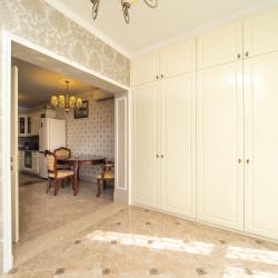 Фото Апартаменты на улице Демократическая