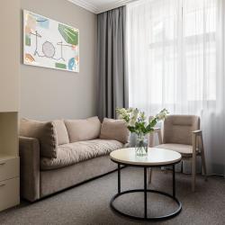 Фото Отель Green Door's (Грин Дорс)