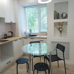 Фото Отель Квартира с дизайнерским ремонтом возле парка Машиностроителей